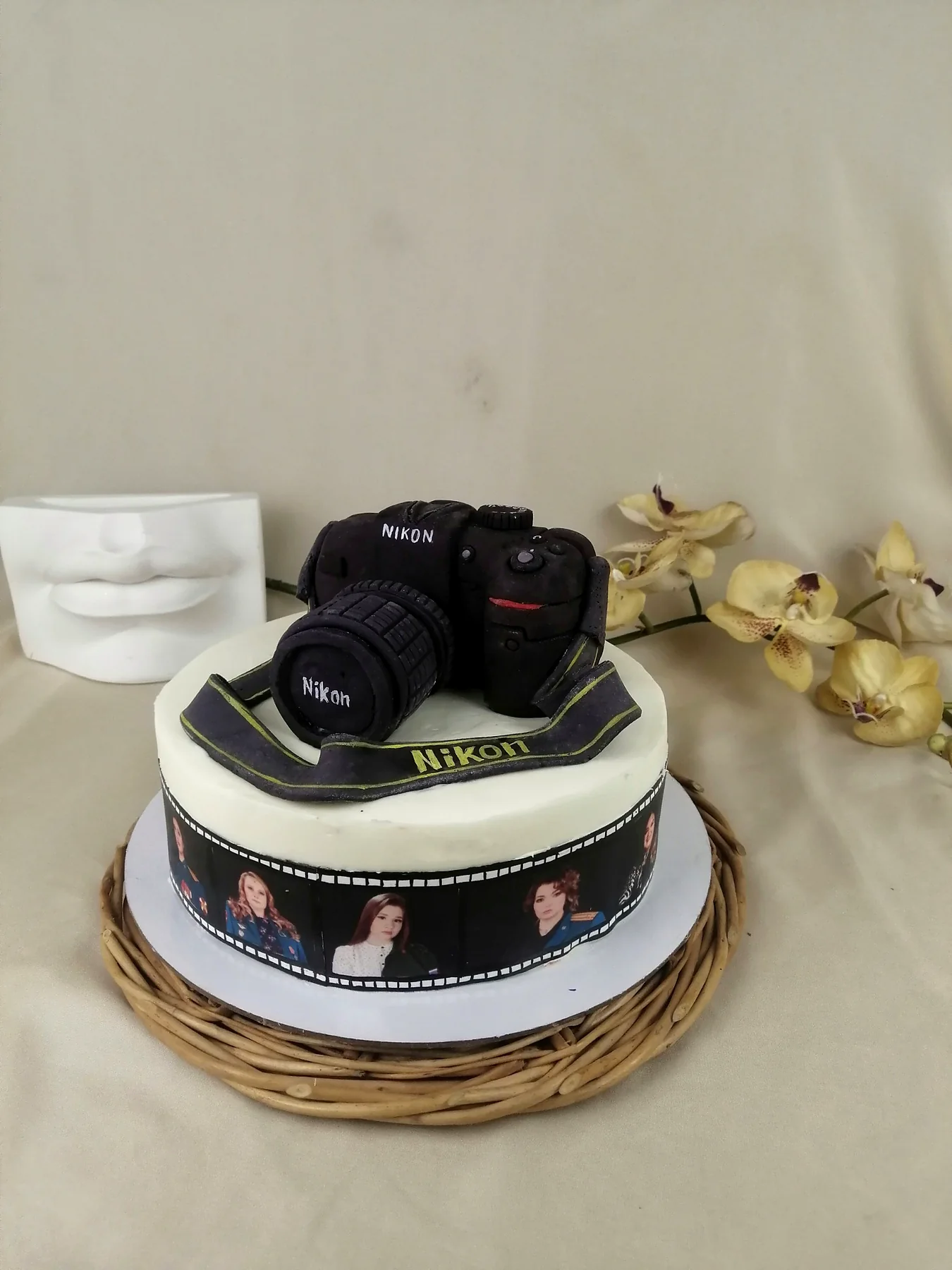 Торт фотографу с фотоаппаратом Nikon — общий вид